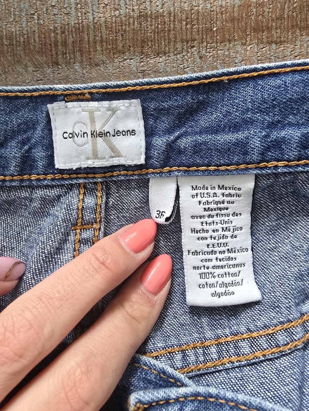 Calvin Klein Jeans Easy Fit Dark Wash Denim 36x30 Mens - Picture 3 of 6